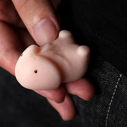 galleryman.com - Stress Relieving Hand Squeezing Masculine Member Shaped